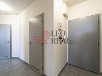 Prodej bytu 3+kk o velikosti 74 m2 - Byt, Dubeč (17).jpg