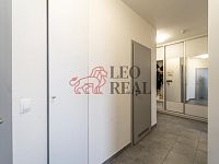 Prodej bytu 3+kk o velikosti 74 m2 - Byt, Dubeč (18).jpg