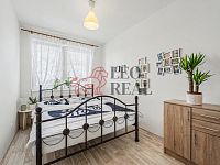 Prodej bytu 3+kk o velikosti 74 m2 - Byt, Dubeč (19).jpg