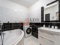 Prodej bytu 3+kk o velikosti 74 m2 - Byt, Dubeč (21).jpg