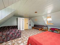 Prodej chalupy (4+1) v Osečné – pod Ještědem, s garáží a zahradou - 2025-11-13-14-42-05-CZ8_0331.jpg