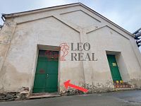 Pronájem prostor s nájezdovou rampou (garáž, sklad, výrobna, dílna, provozovna, atp.) cca 70 m²