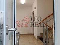 Nejlevnější osobní sklady v Pardubicích k pronájmu - a2.jpg