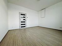 Pronájem bytu 2+1 v centru Břeclavi, 54 m2 - IMG_2877.jpeg