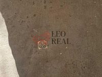 Pronájem vytápěné garáže 21 m2 Klíše + elektřina - garáž cestička 5.jpg