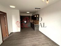 Prodej bytu 2+kk 56 m² Novoveská, Teplice - 04.jpg