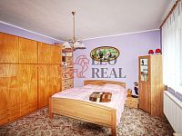 Rapotice, RD 3+1, CP 664m2, zahrada, garáž - IMG_4188.JPG