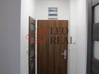 Prodej bytu 1+kk 39m²+ 2 lodžie, sklep a komora - WhatsApp Image 2025-05-19 at 09.54.49-4.jpeg