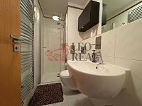 Prodej bytu 2+kk o velikosti 77 m2 - IMG-20250930-WA0021.jpg