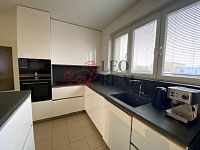 Rosická, Popůvky - pronájem bytu 2+kk, balkon, zahrada, parkovací stání