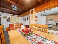 Prodej chalupy (4+1) v Osečné – pod Ještědem, s garáží a zahradou - 2025-11-13-14-04-03-CZ8_0204.jpg