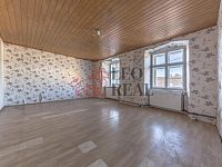 Prodej historické budovy - WE6A1218-HDR.jpg