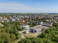 Prodej, Výjimečná vila s vnitřním bazénem, užitnou plochou 780 m² prostoru pro náročné - 14.jpg