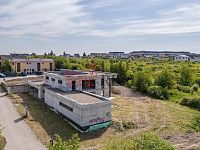 Prodej, Výjimečná vila s vnitřním bazénem, užitnou plochou 780 m² prostoru pro náročné - 16.jpg