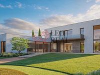 Prodej, Výjimečná vila s vnitřním bazénem, užitnou plochou 780 m² prostoru pro náročné - 2.jpg