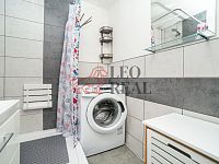 Prodej bytu 3+1 o velikosti 69 m2 - D8E_7100.jpg