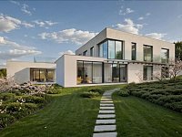 Prodej, Výjimečná vila s vnitřním bazénem, užitnou plochou 780 m² prostoru pro náročné - 1 kopie.jpg