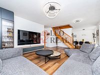 RD 5+1 Osnice (164 m²): Nenápadný zvenku, prémiový uvnitř. Plně vybavený, u Průhonického parku - 850_3750.jpg