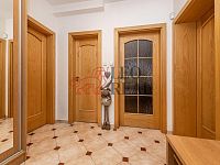 RD 5+1 Osnice (164 m²): Nenápadný zvenku, prémiový uvnitř. Plně vybavený, u Průhonického parku - 850_3826.jpg