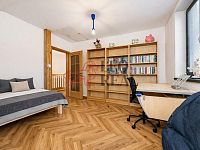 RD 5+1 Osnice (164 m²): Nenápadný zvenku, prémiový uvnitř. Plně vybavený, u Průhonického parku - detský pokoj.jpg