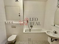 Pronájem prostorného bytu 1+kk na ulici Sadová v Uherském Hradišti - 0044498c-eebe-45c2-9668-133aff00b814.JPG