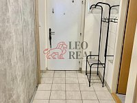 Pronájem prostorného bytu 1+kk na ulici Sadová v Uherském Hradišti - 8a76f88f-2deb-4b66-a8cf-93329454cbd7.JPG