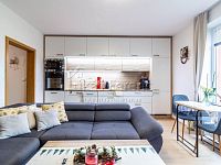Pronájem, byt 2+kk, 48 m², balkón a garážové stání, ul. Pšeničná, Hostivice - Pronájem, byt 2+kk, Pšeničná, Hostivice-1-5.jpg