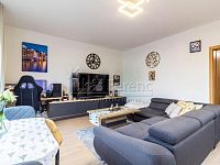 Pronájem, byt 2+kk, 48 m², balkón a garážové stání, ul. Pšeničná, Hostivice - Pronájem, byt 2+kk, Pšeničná, Hostivice-1.jpg