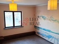 Pronájem kanceláře v centru města Třinec - 9e27d5b2-b254-4e00-a560-6d79e6832818.jpg