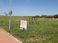 Prodej zasíťovaného stavebního pozemku - 20240501_112611.jpg