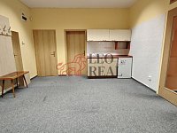 Zajímavý prostor na pronájem, kancelář, 71,2 m2, Chvalovická ul. - IMG_20260113_141210.jpg