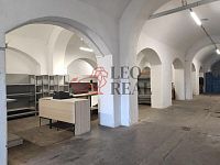 Pronájem obchodního prostoru 350 m² -500 m² Vančurova, Opava - 6.jpg