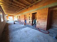 Rozestavěná stavba RD 200,8 m2 + pozemek 1 156 m2. - 9.jpg