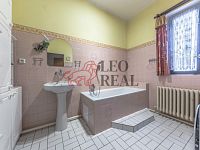 Výjimečný činžovní dům, Mladá Boleslav - WE6A4815-HDR.jpg