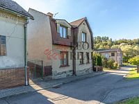 Prodej RD o dvou bytových jednotkách, Rovensko pod Troskami - WE6A9007-HDR.jpg