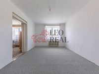 Prodej RD o dvou bytových jednotkách, Rovensko pod Troskami - WE6A9016-HDR.jpg