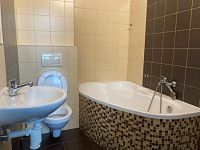 Nabízím pronájem bytu 3+kk s balkonem v Děčíně IV. - 852665CA-823E-43E7-9C56-335B4CD7724B.jpeg