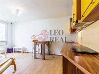 Velice pěkný, z velké části zařízený 2+kk nehradíte provizi RK. - heranova-12.jpg