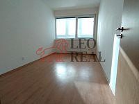 Pronájem bytu 2+kk/L 58 m2, Hornoměcholupská, Praha - Horní Měcholupy - 20260311_163024.JPG