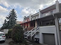 Krásný, řadový RD, se vzrostlou zahradou, nehradíte provizi RK.