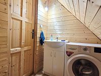 Prodej RD 4+kk 95 m2 na pozemku 284 m2 - 20260317_080937.jpg