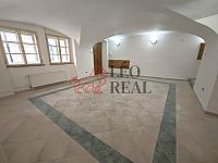 Prodej obchodního prostoru v srdci Malé Strany, Praha 1 - b.jpg