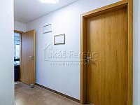 Pronájem, byt 2+kk, 48 m², balkón a garážové stání, ul. Pšeničná, Hostivice (Pets Friendly) - Pronájem, byt 2+kk, Pšeničná, Hostivice-1-14.jpg