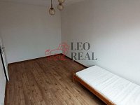 Pronájem 3+kk Praha u metra Ládví - WhatsApp Image 2026-03-30 at 15.36.41 (1).jpg