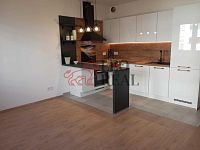 Pronájem bytu 2+kk 48m2 Fabiánové, Praha-Hlubočepy 21 000/měsíc