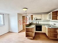 Pronájem bytu 2+1 s vlastním parkovištěm St. Město