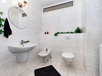 Prodej bytu 2+kk s balkonem, 63 m2 - 26.jpeg