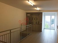 Světlý 2 +kk, 59 m2, ul. K Říčanům - DSCF0425.JPG