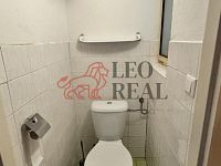 Pronájem bytu 2+1 s vlastním parkovištěm Staré Město u UH - IMG_5223.JPG