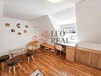 Prodej útulné zrekonstruované chaty u řeky Úslavy, Žďár u Blovic - podkroví1.jpg